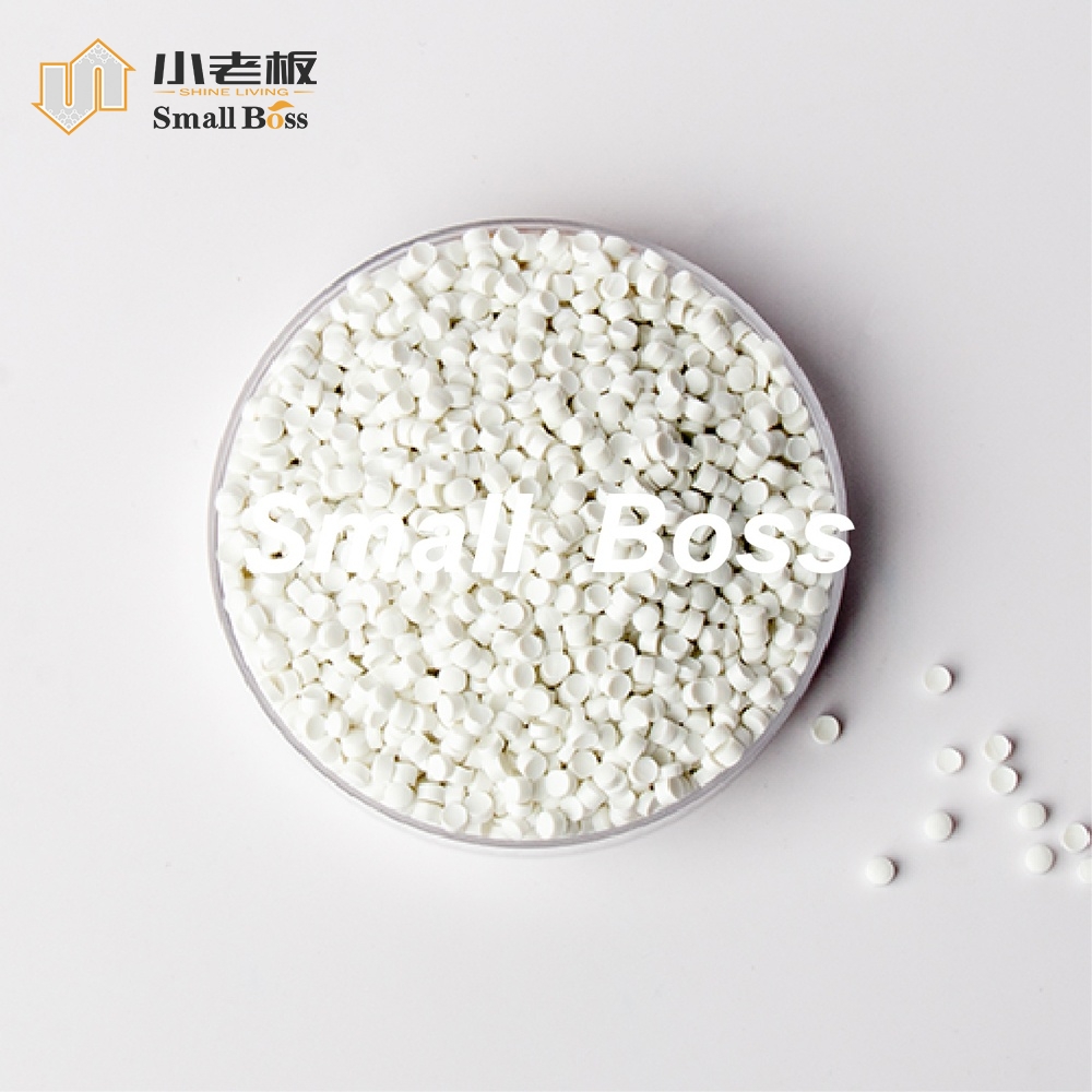 耐候耐低温-30℃庭院护栏用PVC颗粒